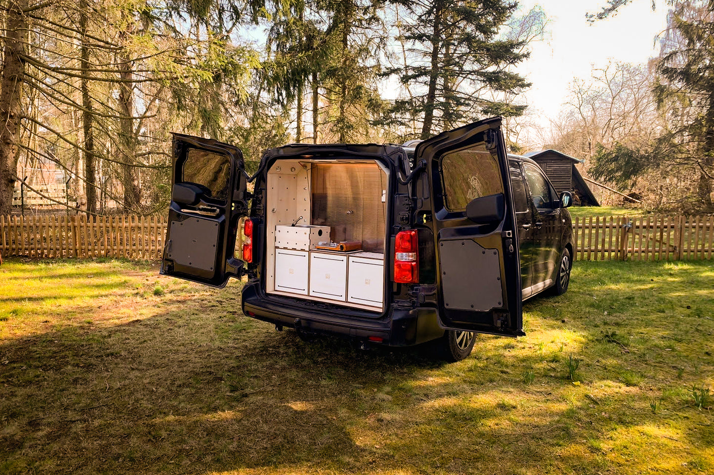 Kiubiq Würfelbox L im Wohnmobil