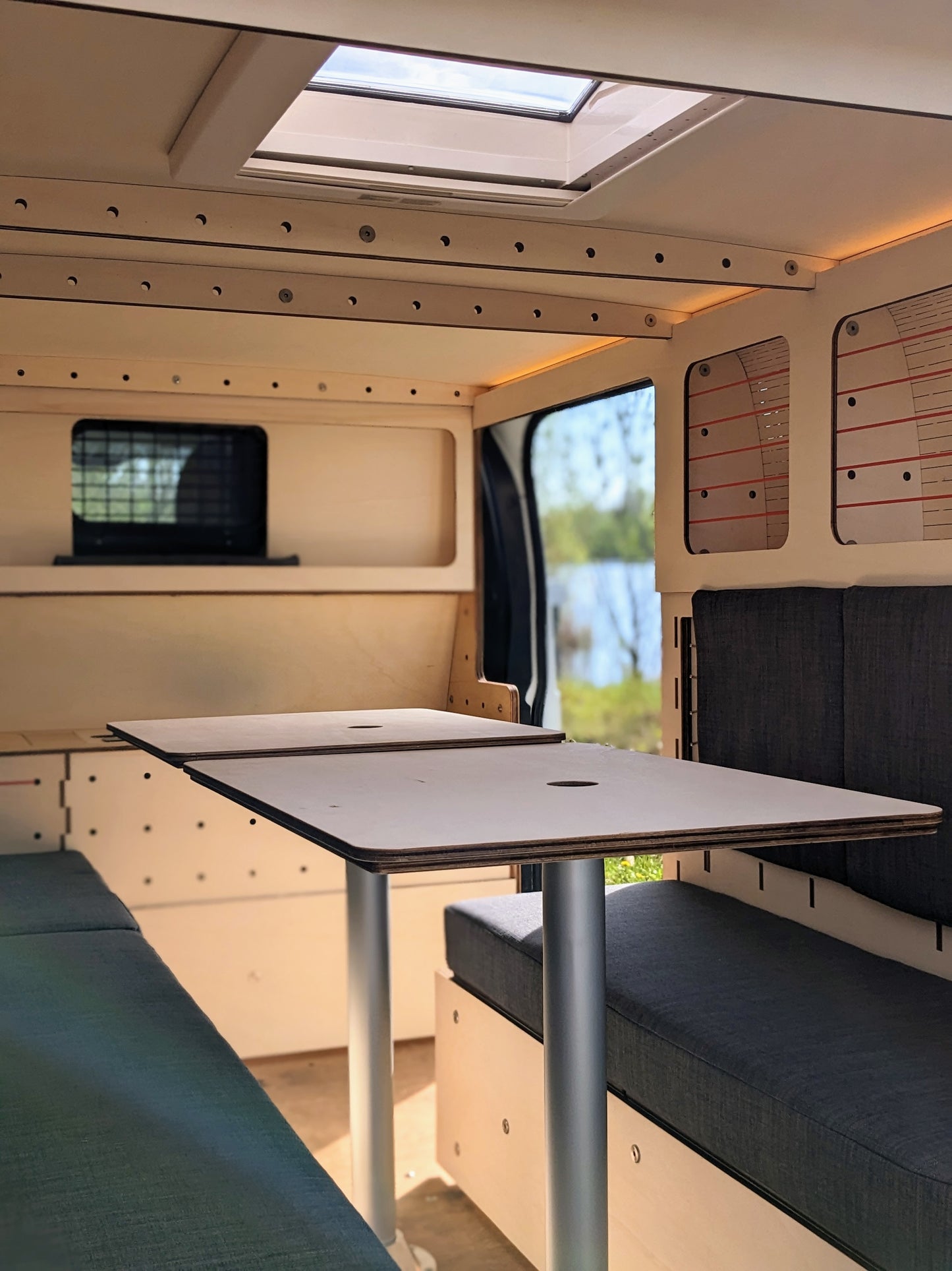 Wohnmobilausbau für Ford Transit