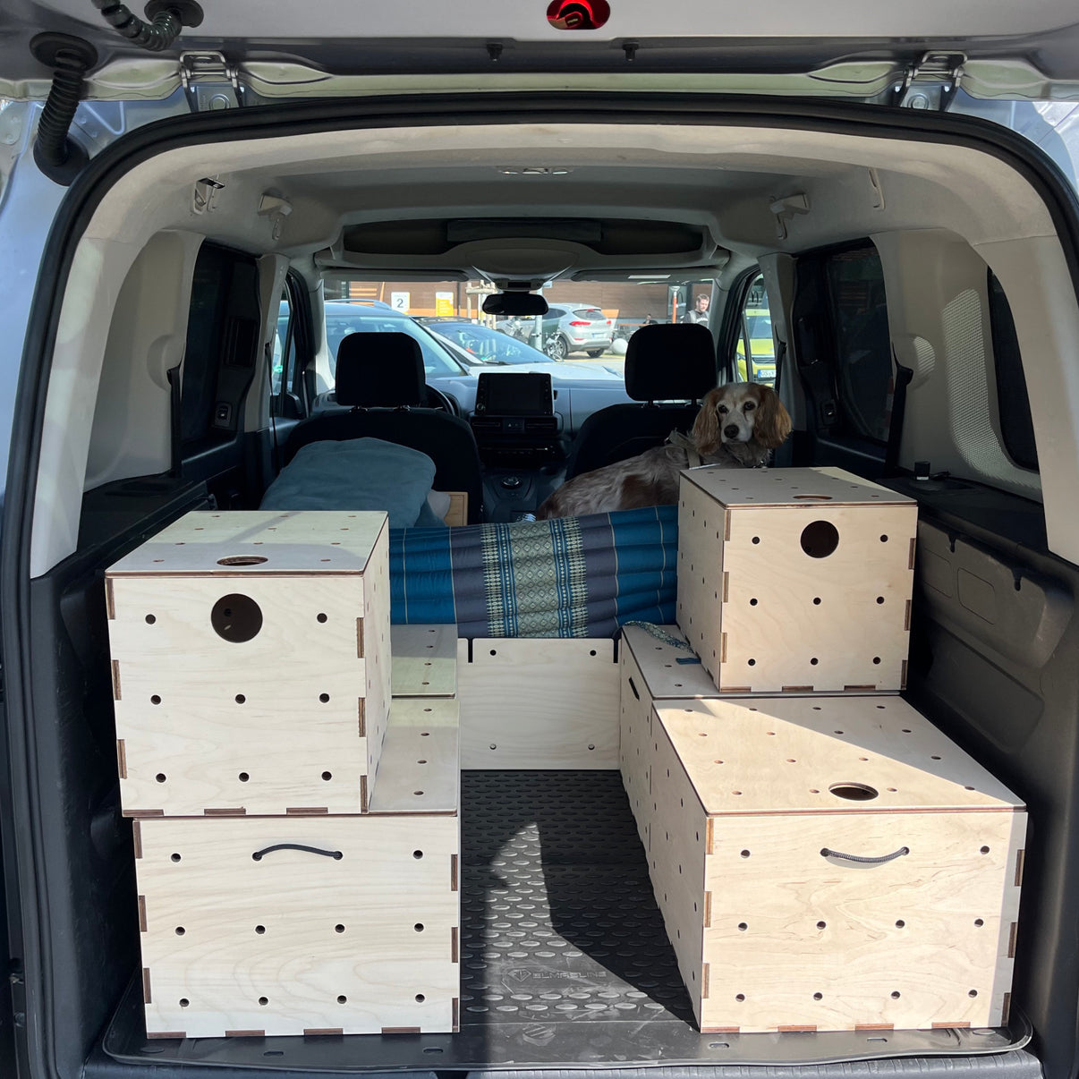 Stilvolle Berlingo Camper Ausbau Fotos