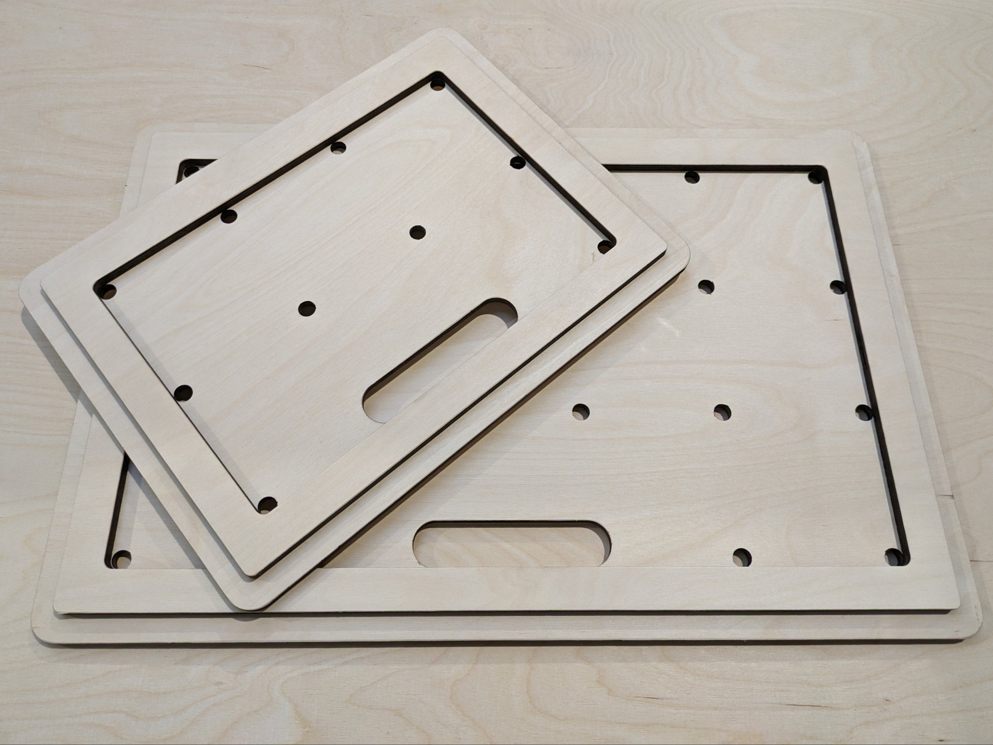 Euroboxdeckel mit rutschfester Unterseite – stabiler Sitz & Fixierung