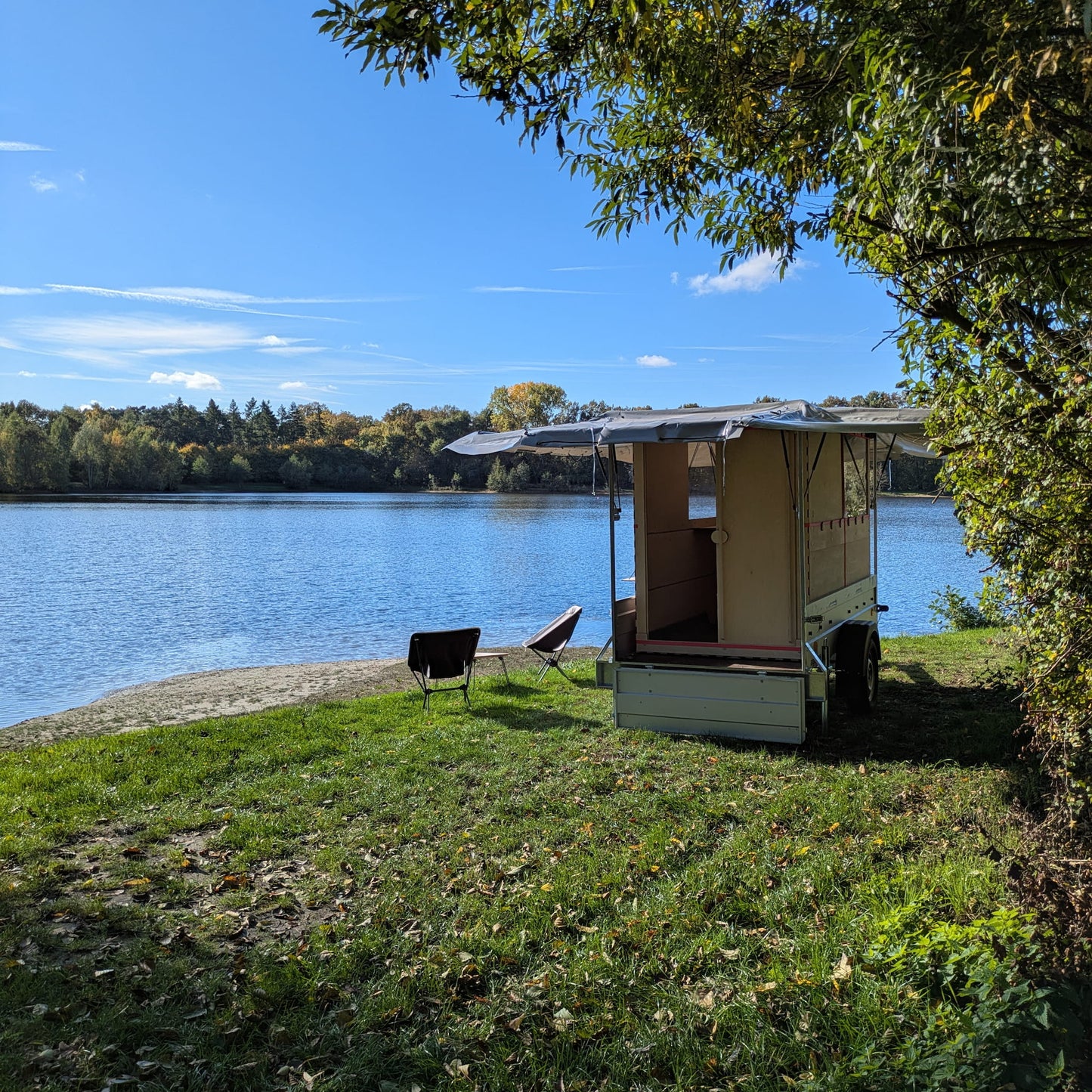 Kiubiq Bauwagen am See