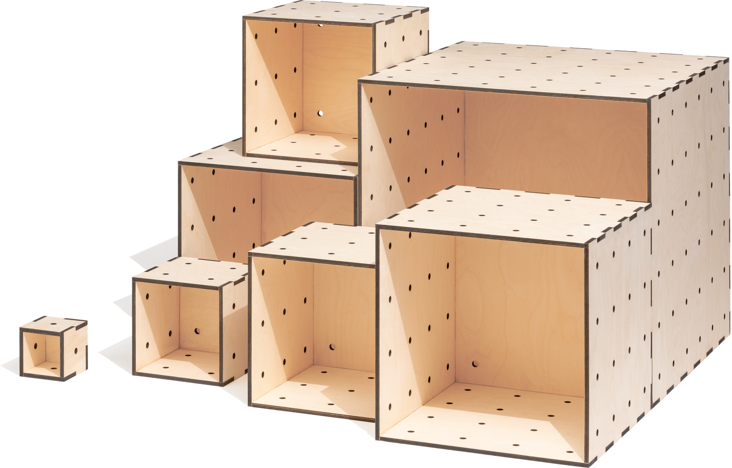 Holzkisten im Würfelformat als modulares Stapelregal